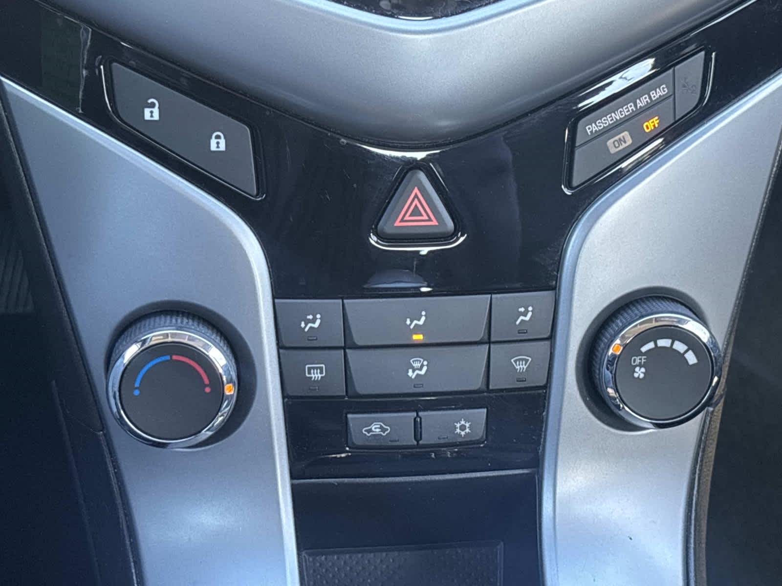 2012 Chevrolet Cruze LT w/1LT