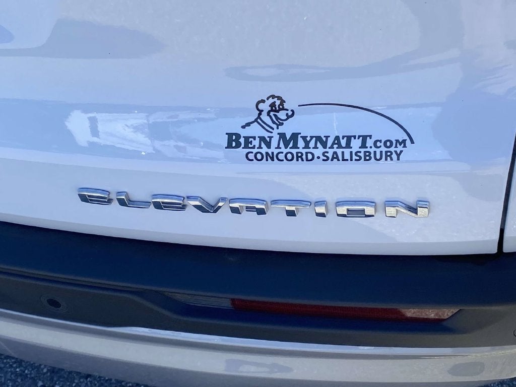 2026 GMC Acadia Elevation