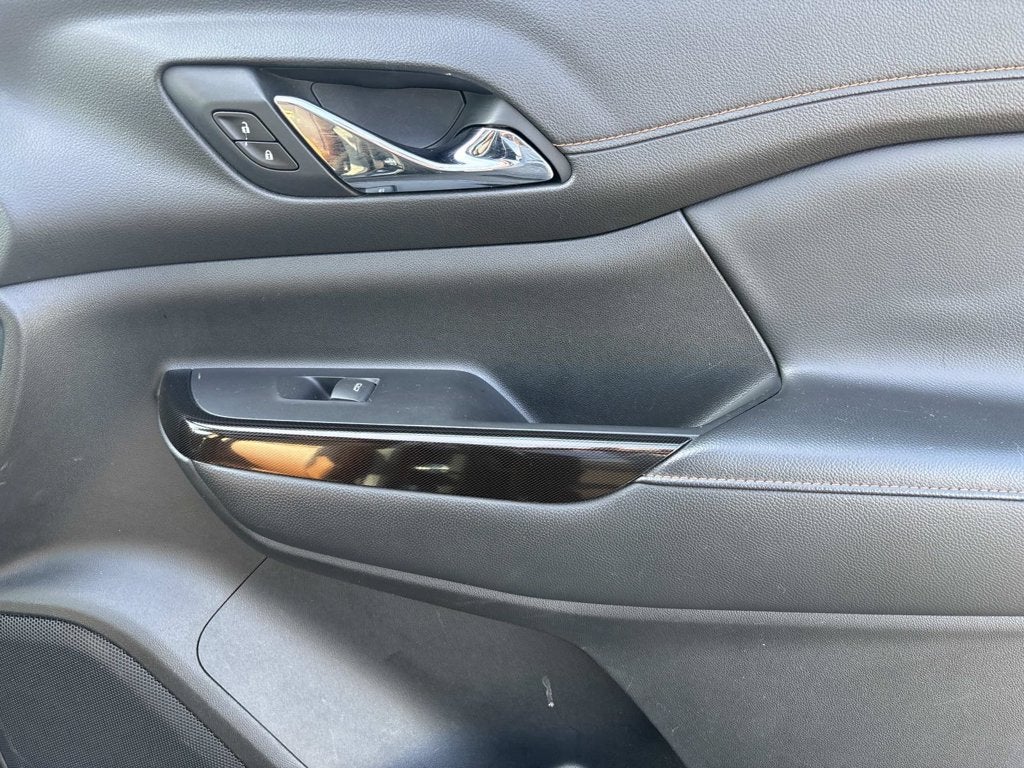 2020 GMC Acadia AT4