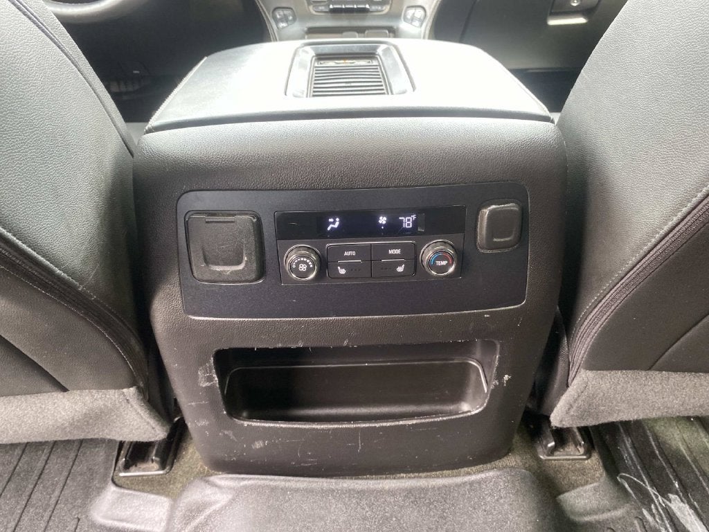 2017 GMC Yukon SLT