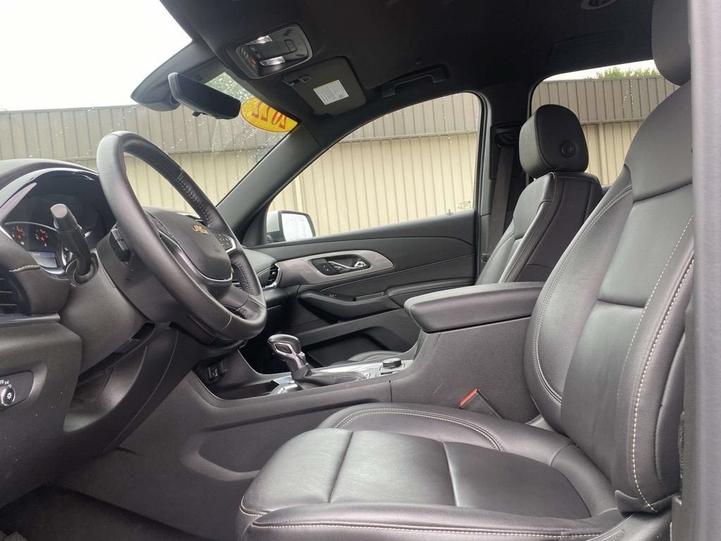 2022 Chevrolet Traverse LT Leather