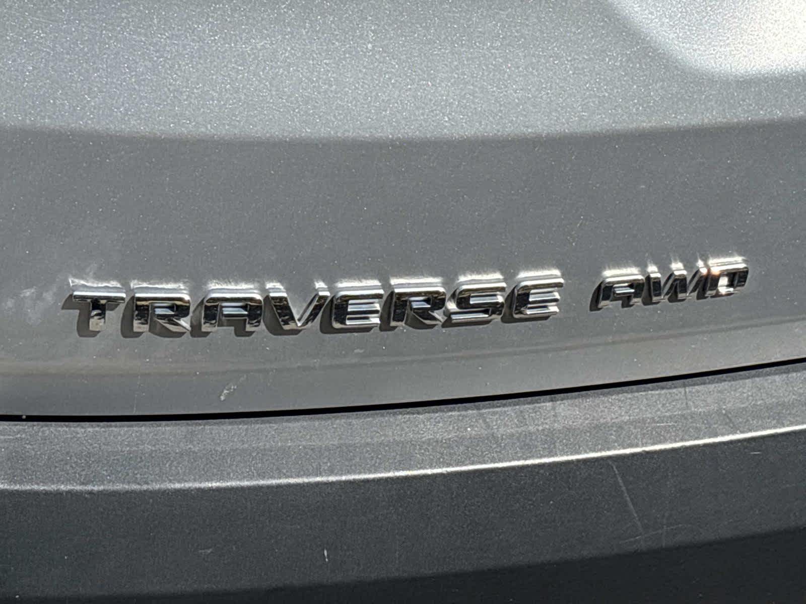 2022 Chevrolet Traverse LT Leather