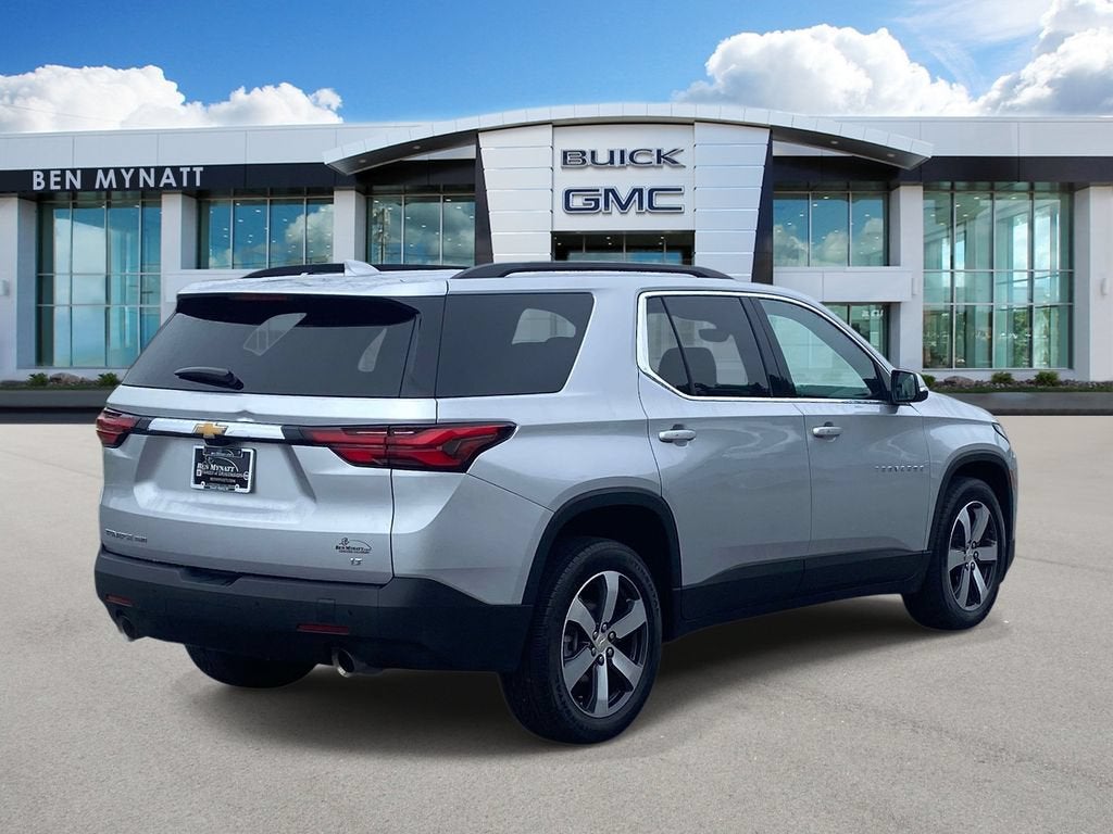 2022 Chevrolet Traverse LT Leather