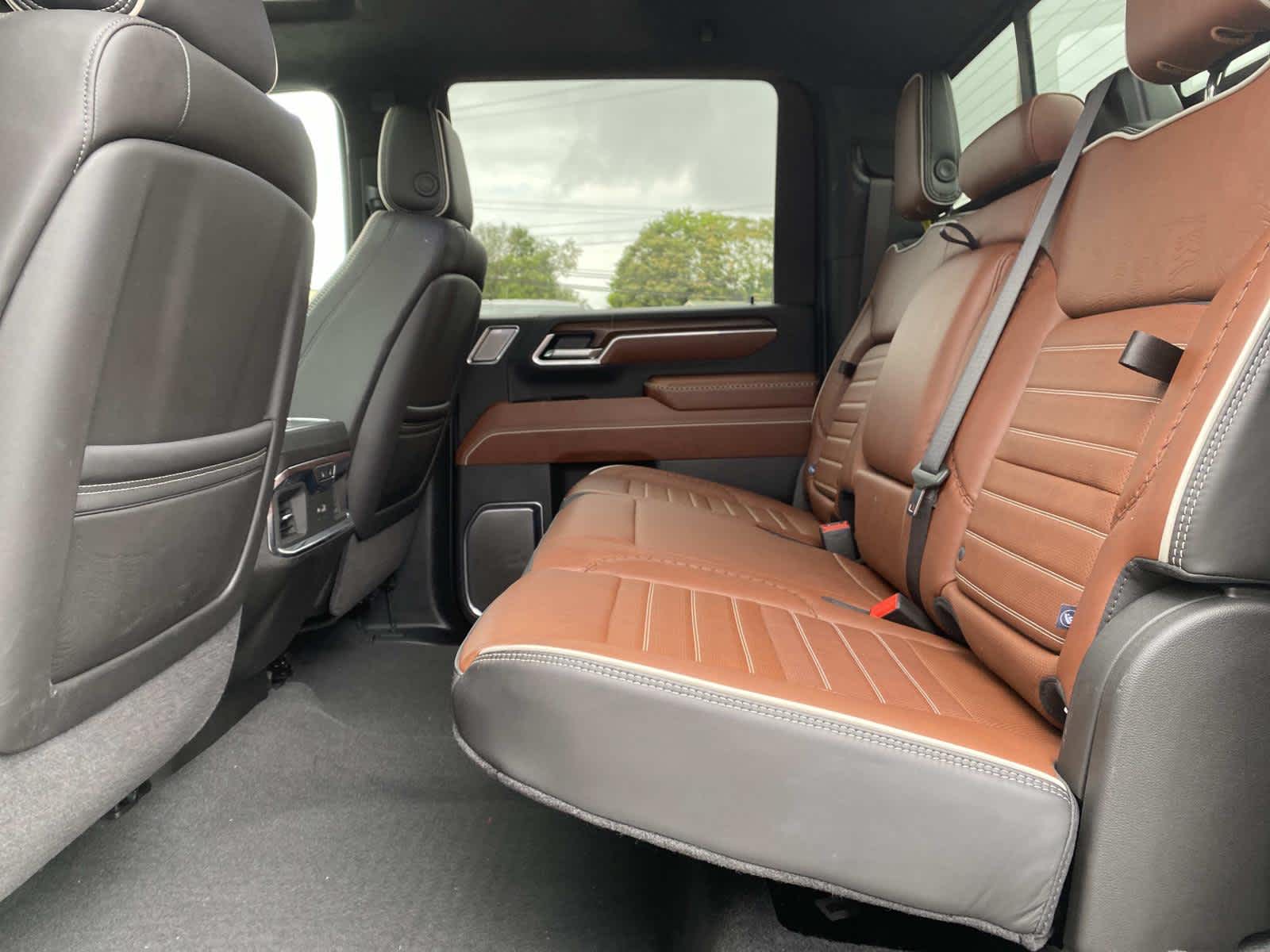 2025 GMC Sierra 3500 HD Denali Ultimate DRW