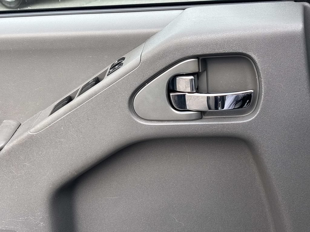 2021 Nissan Frontier SV