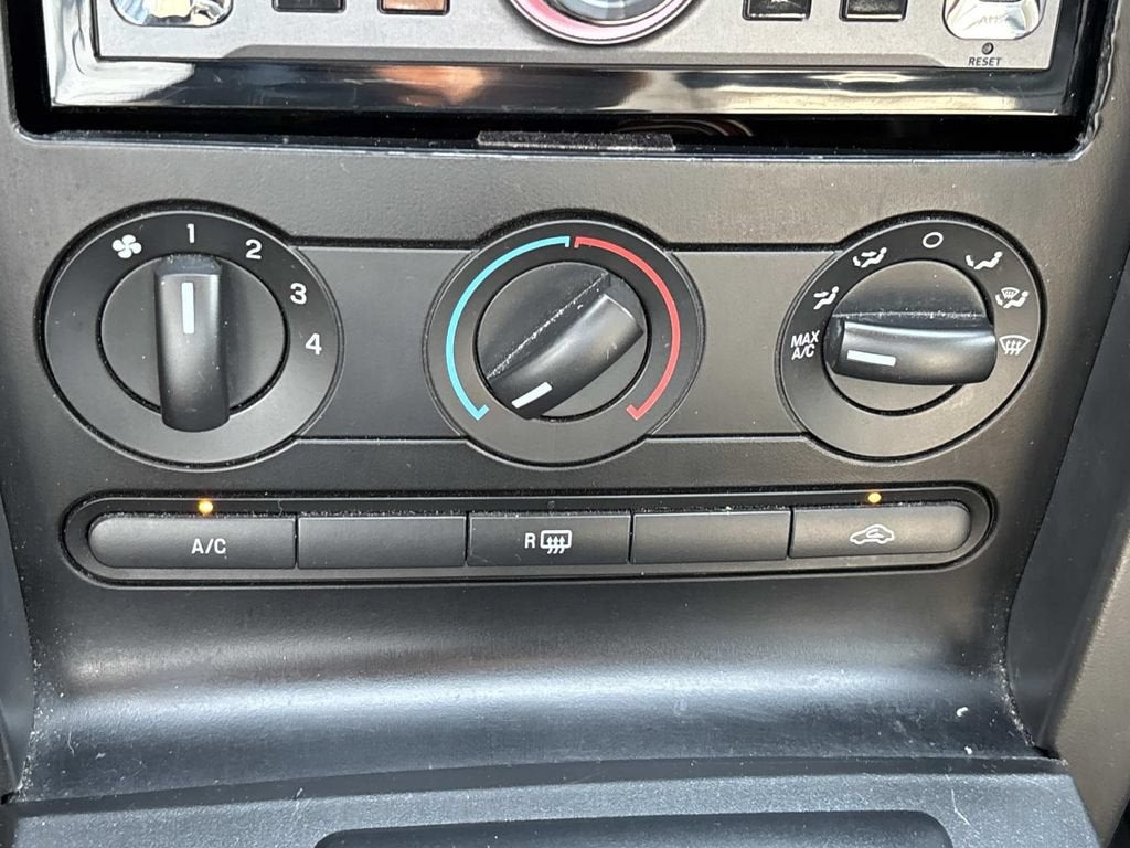2008 Ford Mustang GT Deluxe