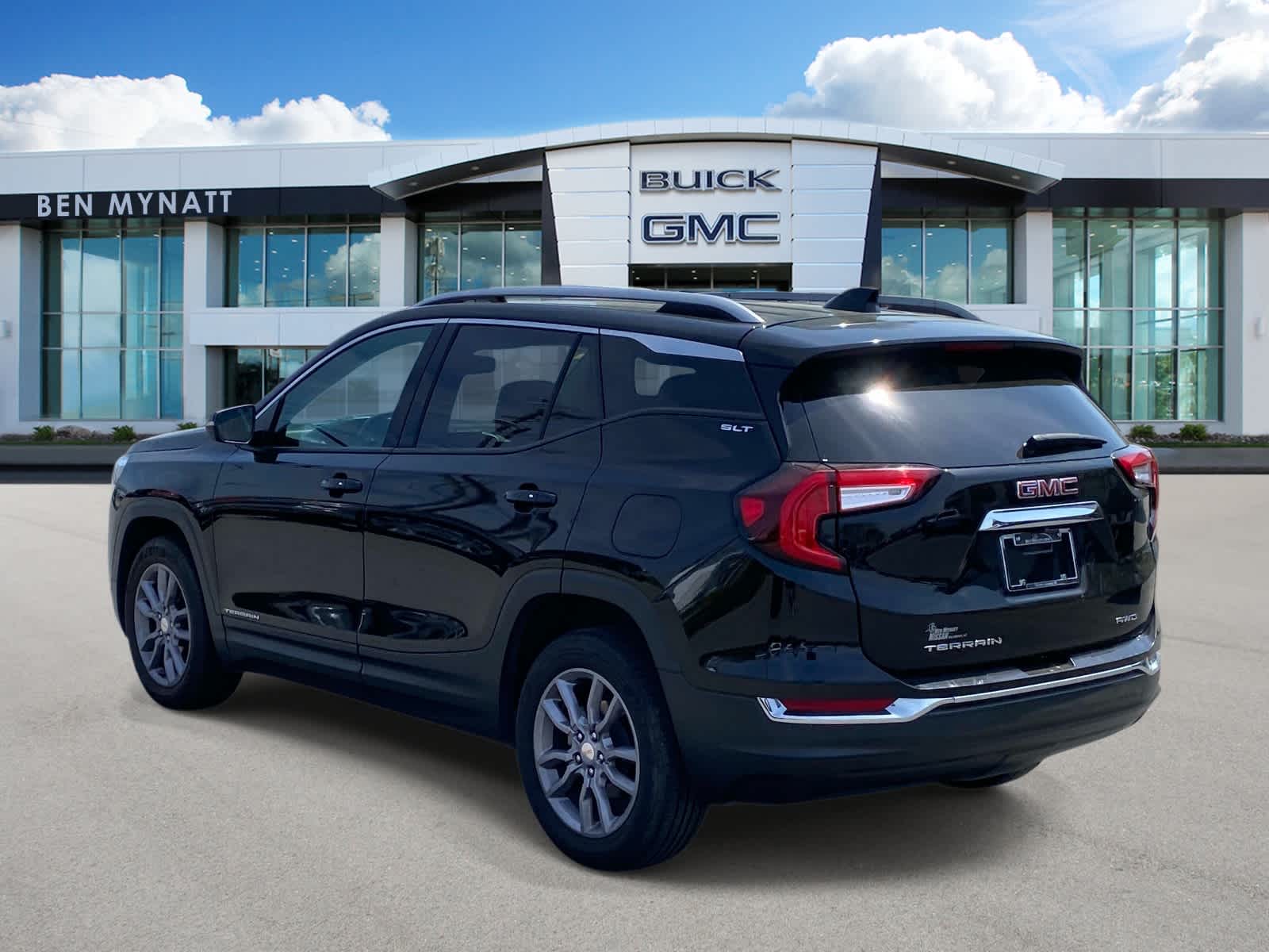2024 GMC Terrain SLT