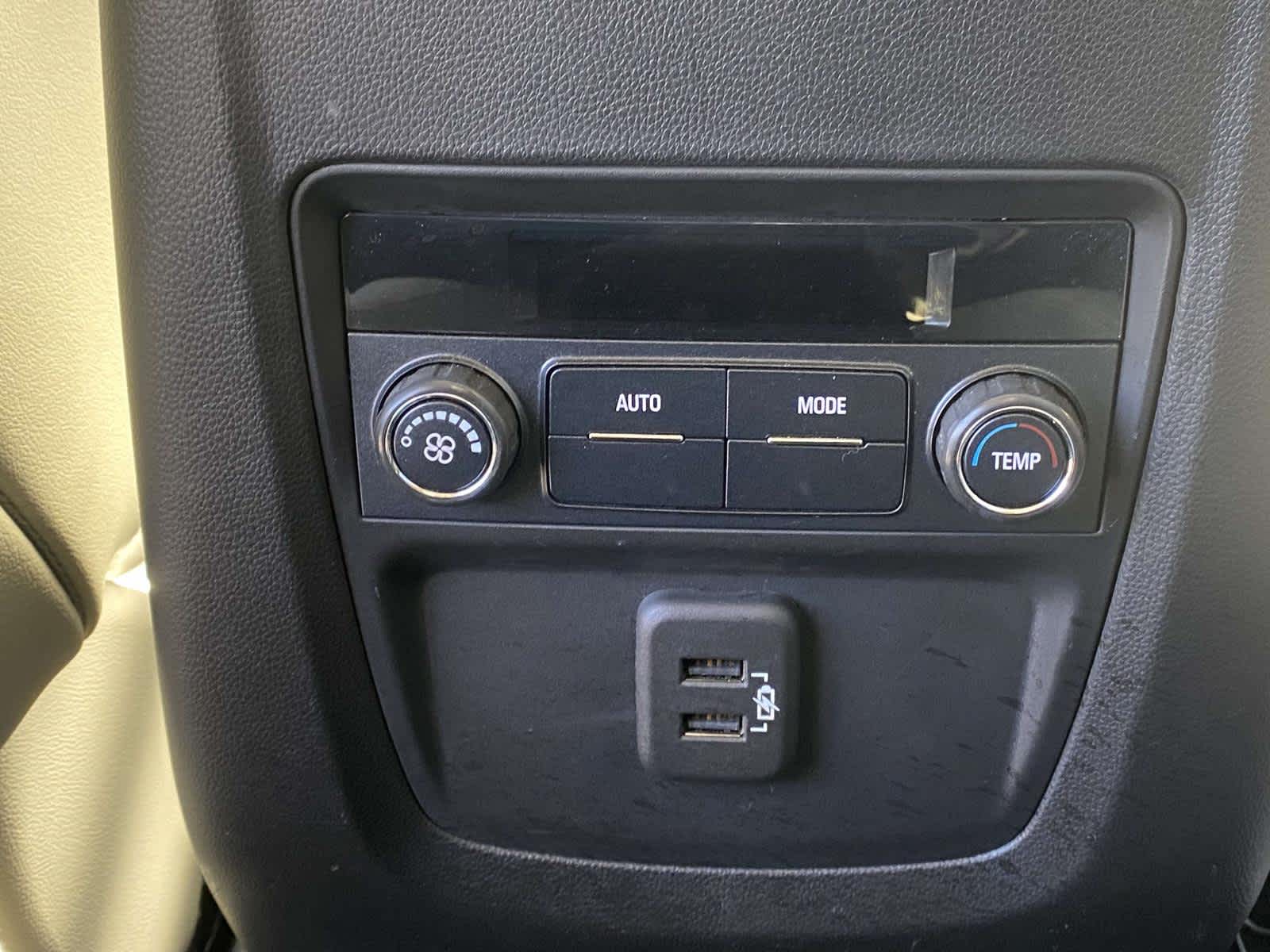 2020 Buick Enclave Essence