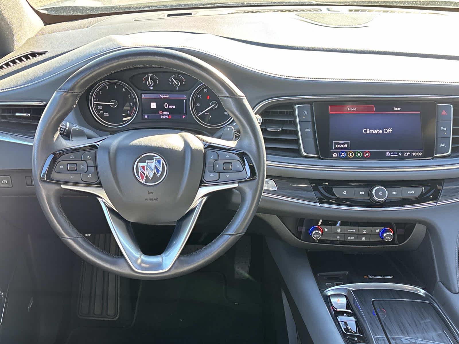 2023 Buick Enclave Essence