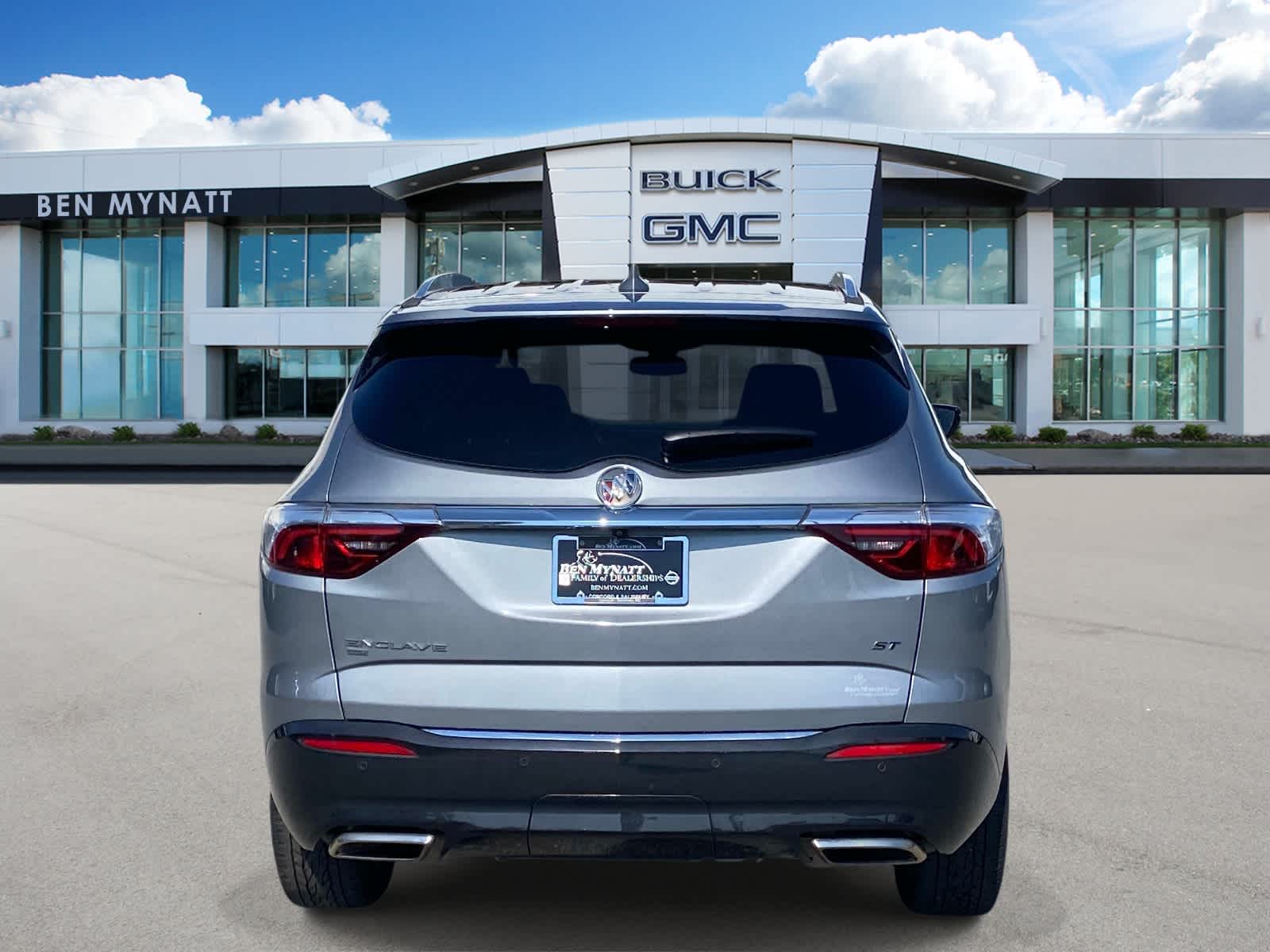 2023 Buick Enclave Essence
