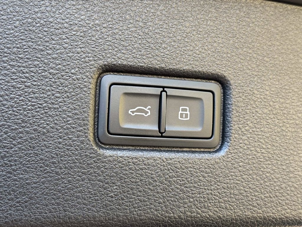 2023 Audi SQ5 Sportback Premium Plus