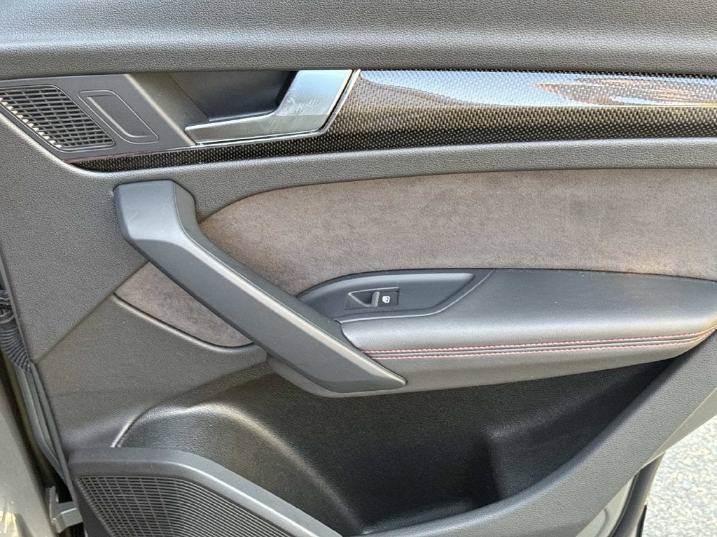 2023 Audi SQ5 Sportback Premium Plus