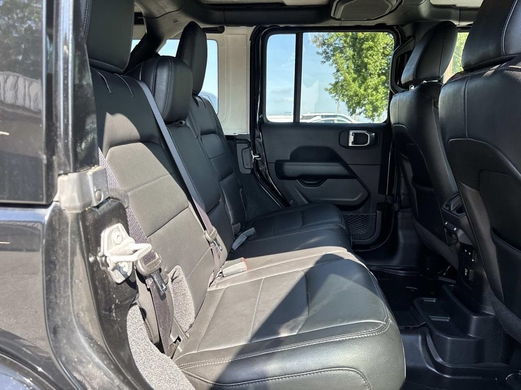 2022 Jeep Wrangler Unlimited Sahara Altitude