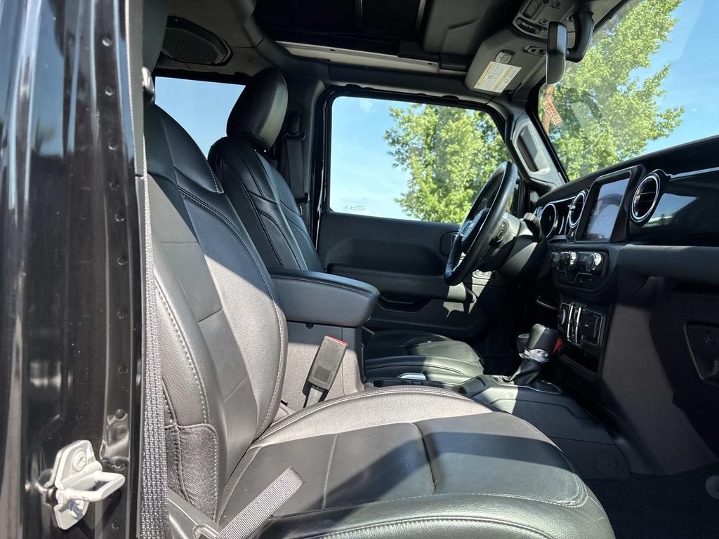 2022 Jeep Wrangler Unlimited Sahara Altitude