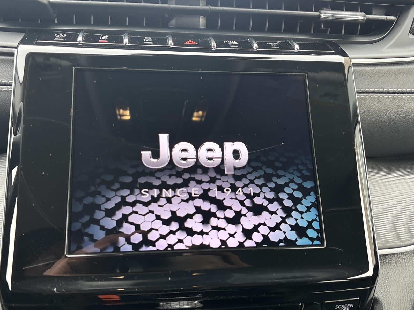 2023 Jeep Grand Cherokee L Laredo