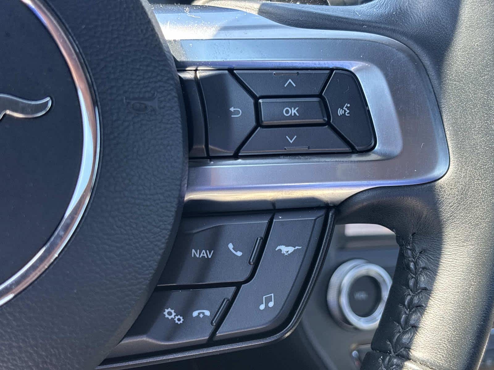 2022 Ford Mustang Mach 1