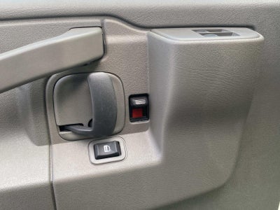 2025 Chevrolet Express Cutaway 3500 1WT