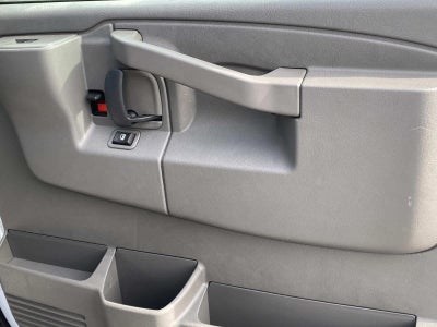 2025 Chevrolet Express Cutaway 3500 1WT