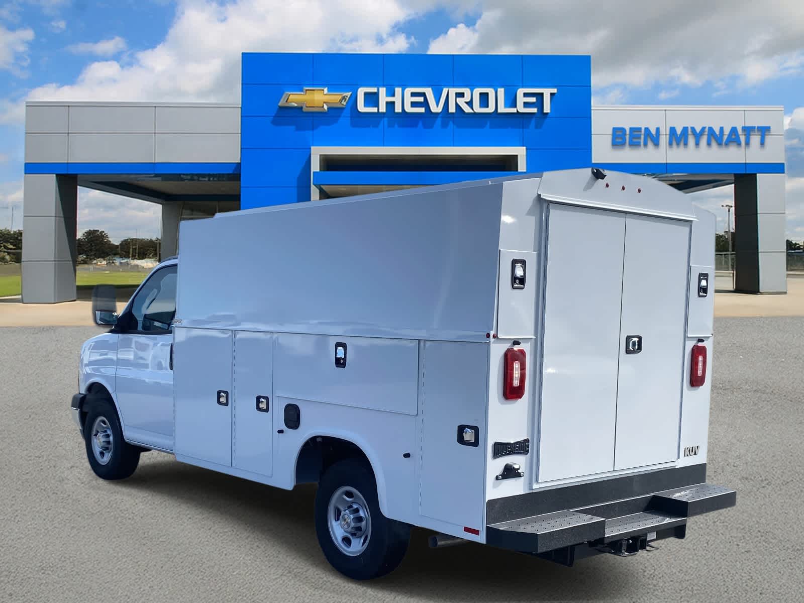 2025 Chevrolet Express Cutaway 3500 1WT