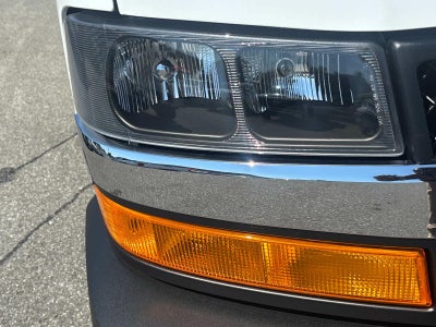 2025 Chevrolet Express Cutaway 3500 1WT