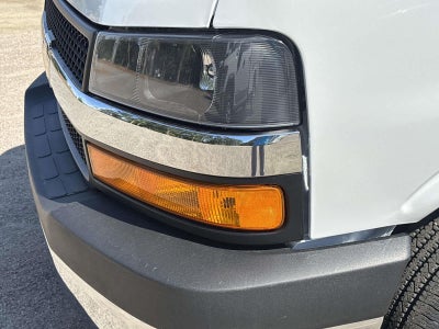 2025 Chevrolet Express Cutaway 3500 1WT