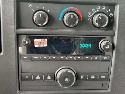 2025 Chevrolet Express Cutaway 3500 1WT