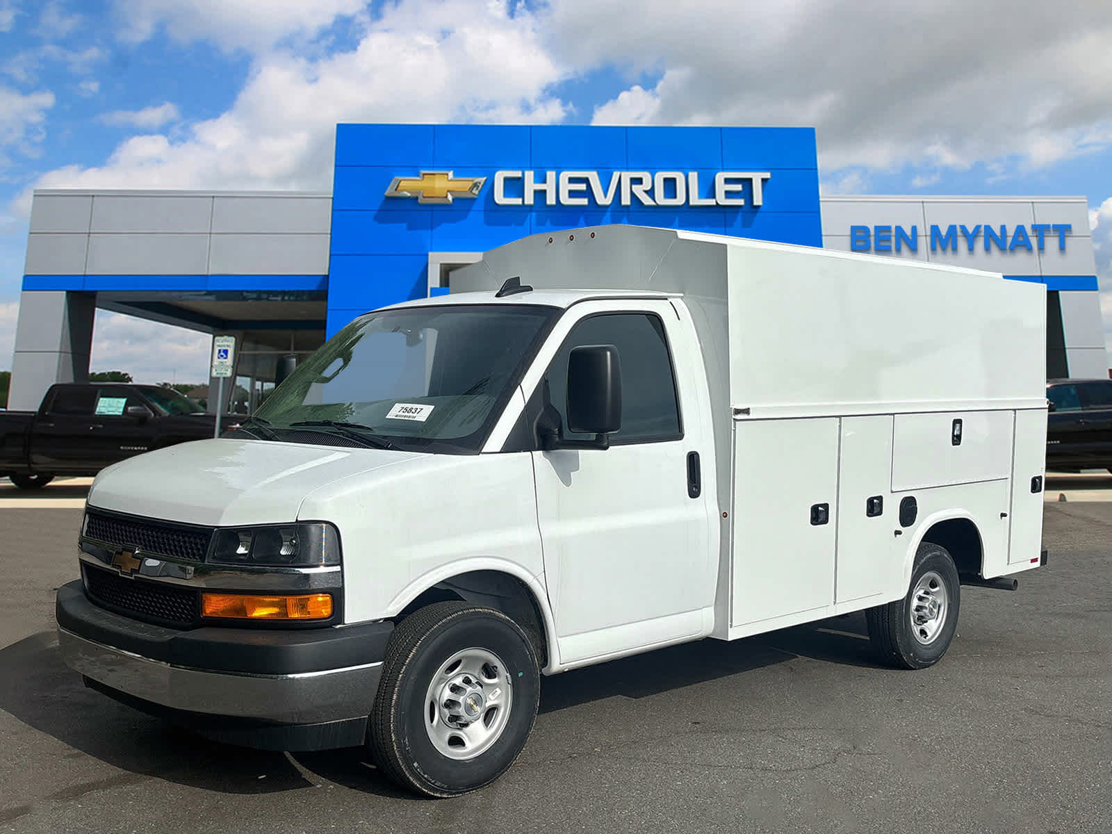 2025 Chevrolet Express Cutaway 3500 1WT