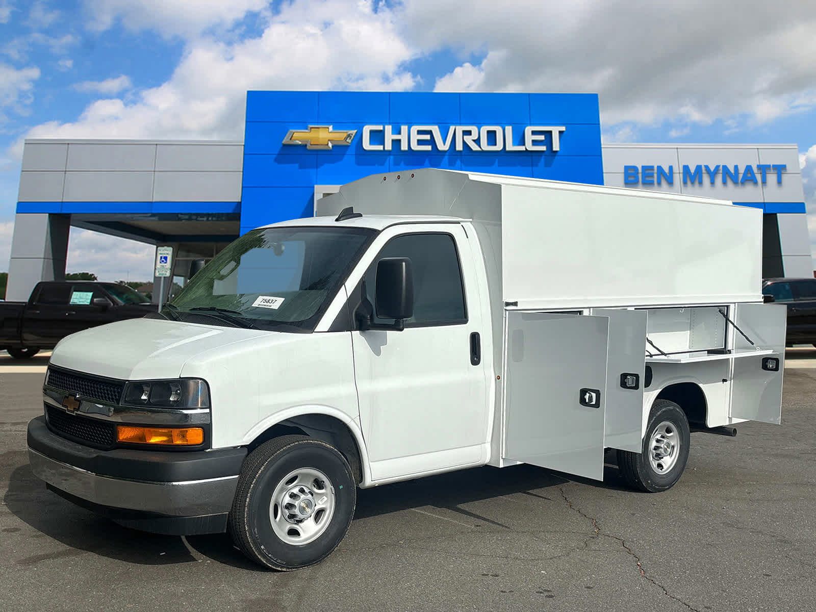 2025 Chevrolet Express Cutaway 3500 1WT