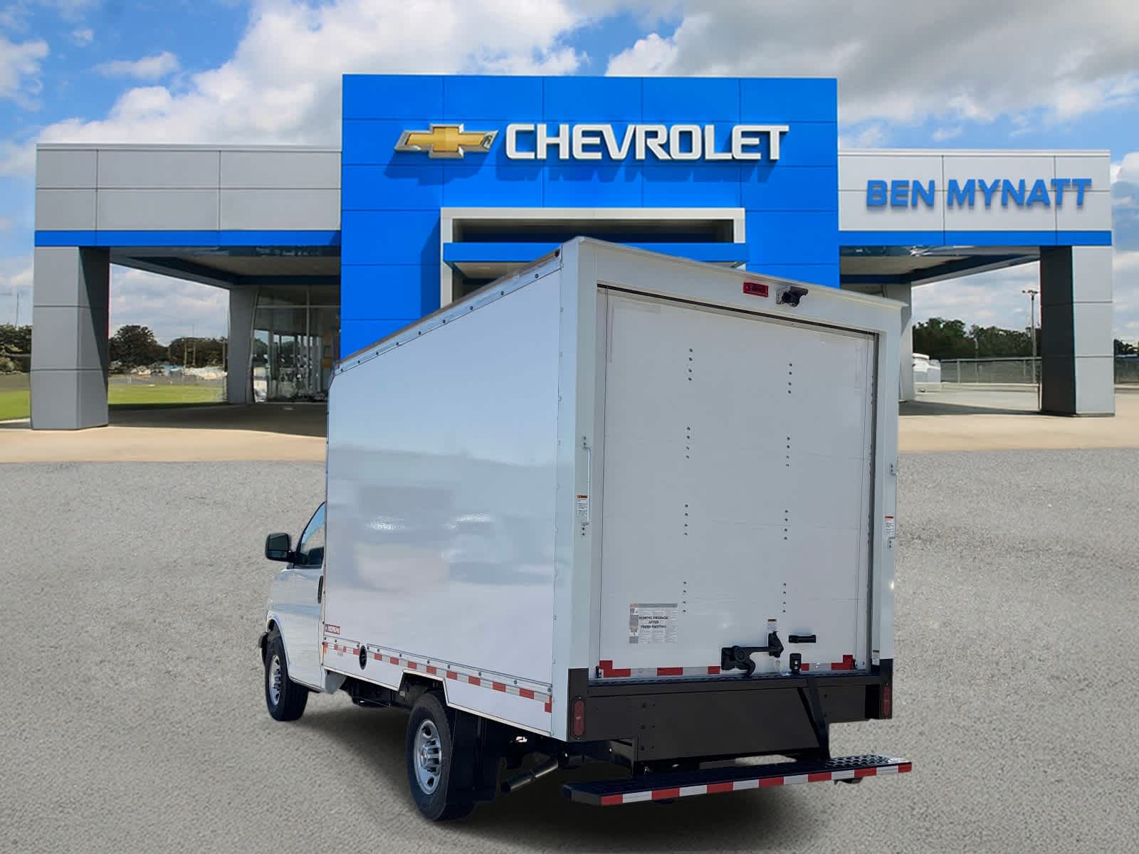 2025 Chevrolet Express Cutaway 3500 1WT