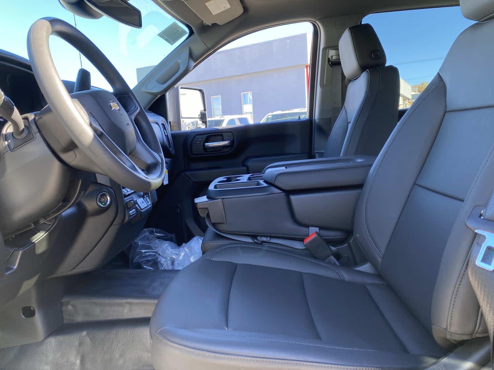 2025 Chevrolet Silverado 3500 HD Chassis Cab Work Truck