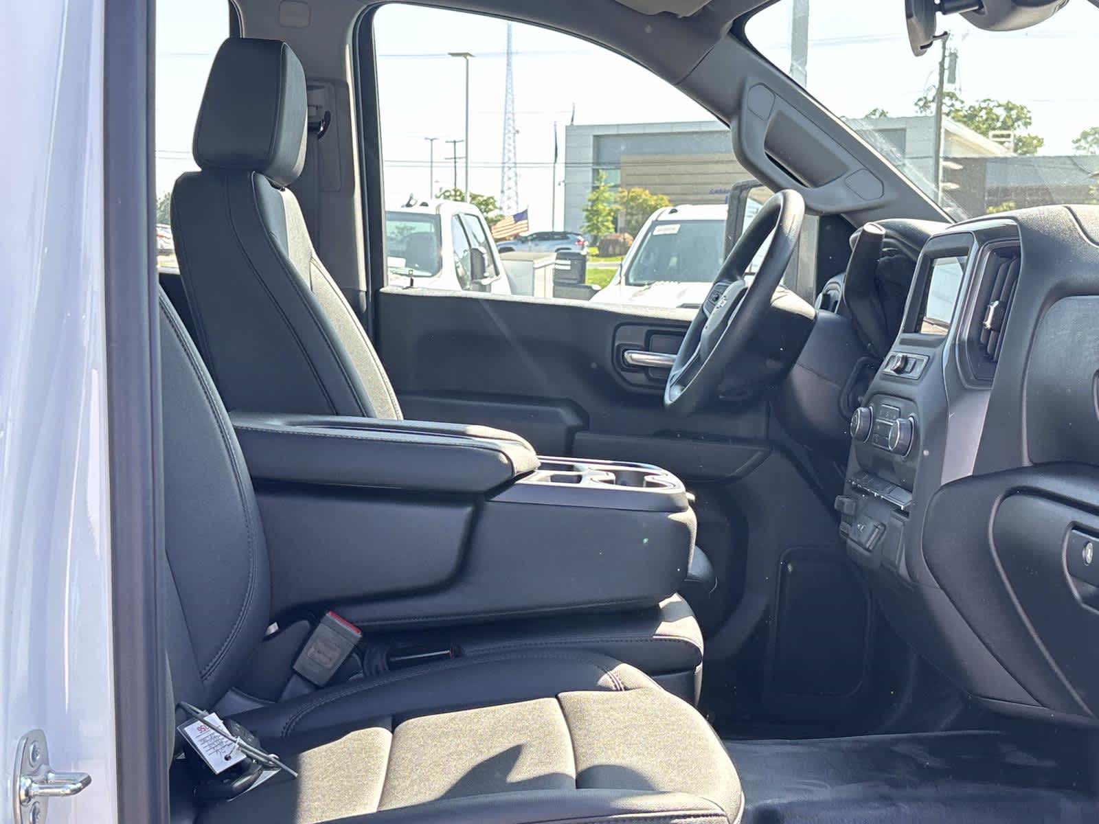 2026 Chevrolet Silverado 3500 HD WT DRW