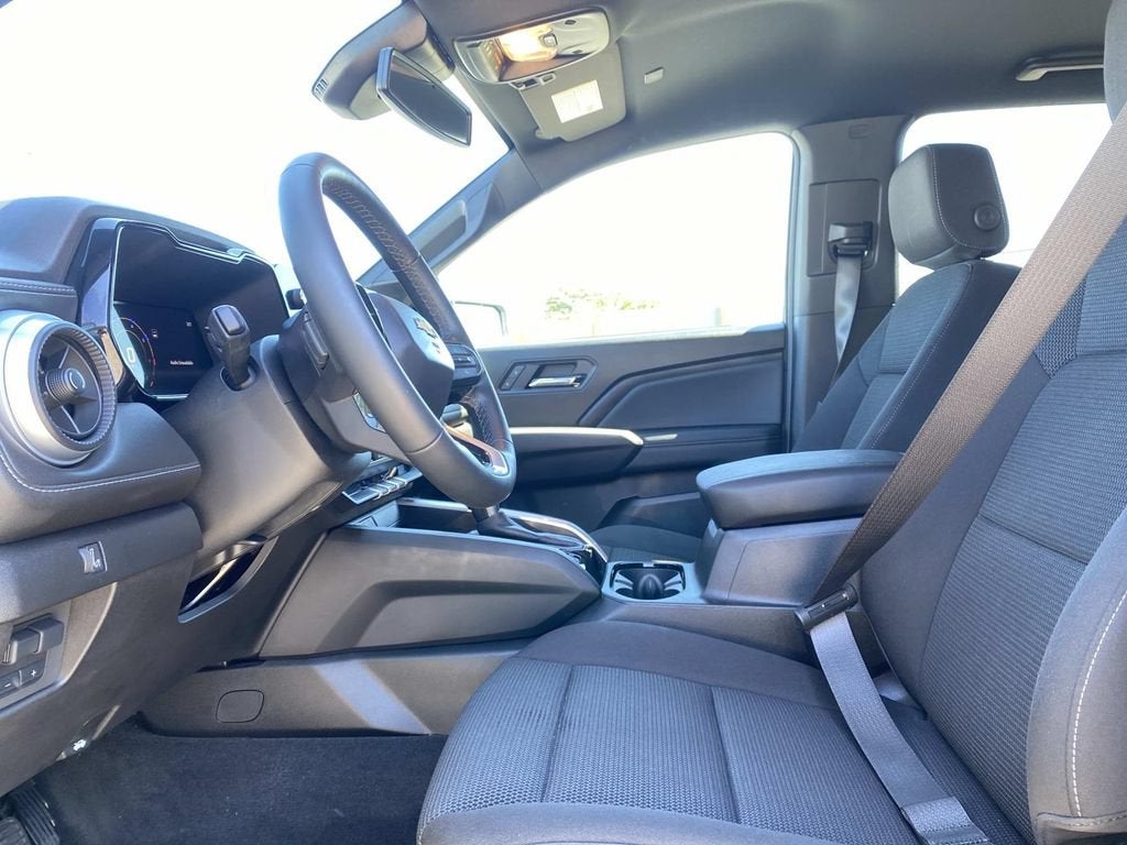 2025 Chevrolet Colorado WT/LT