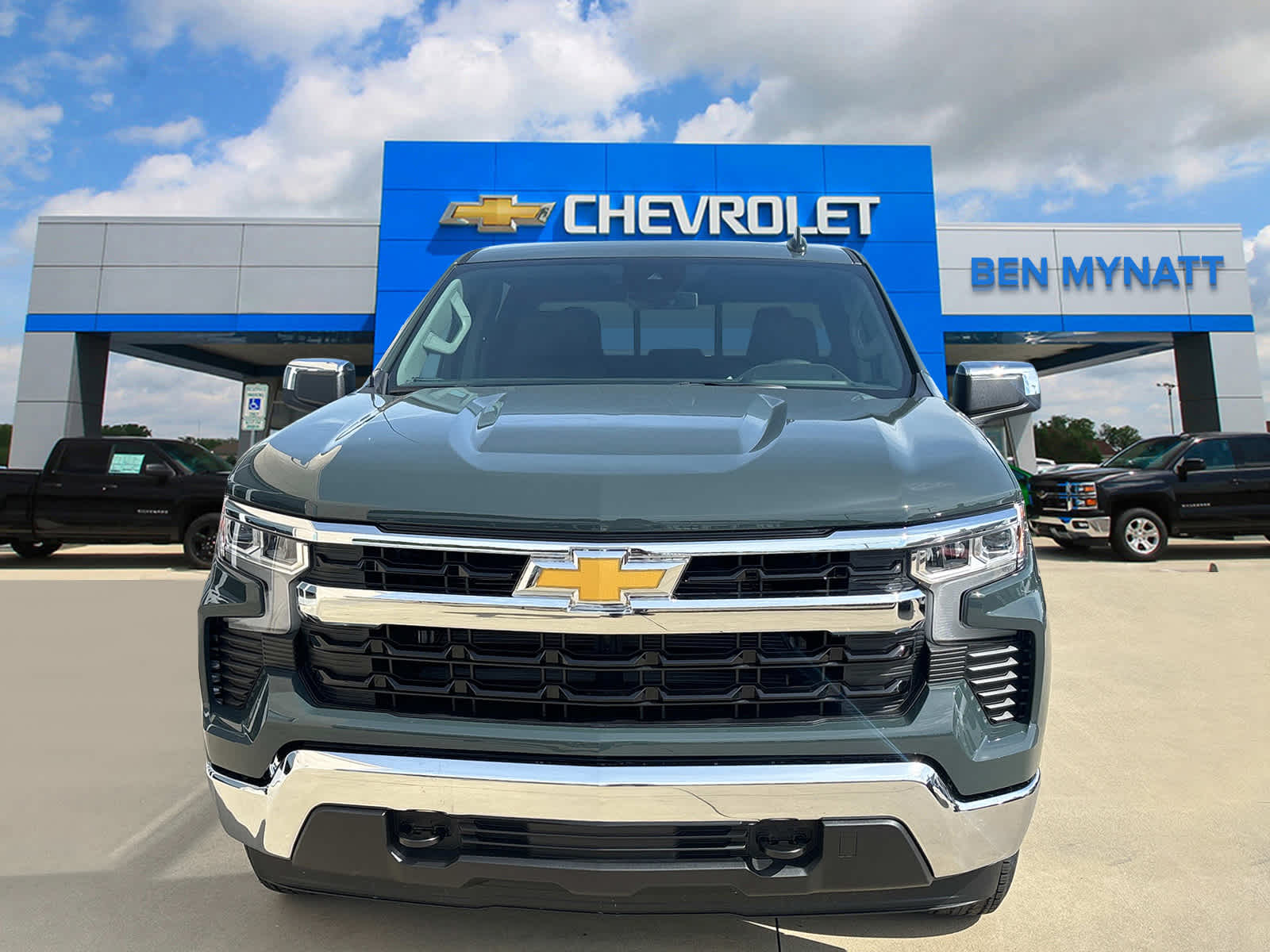 2025 Chevrolet Silverado 1500 LT
