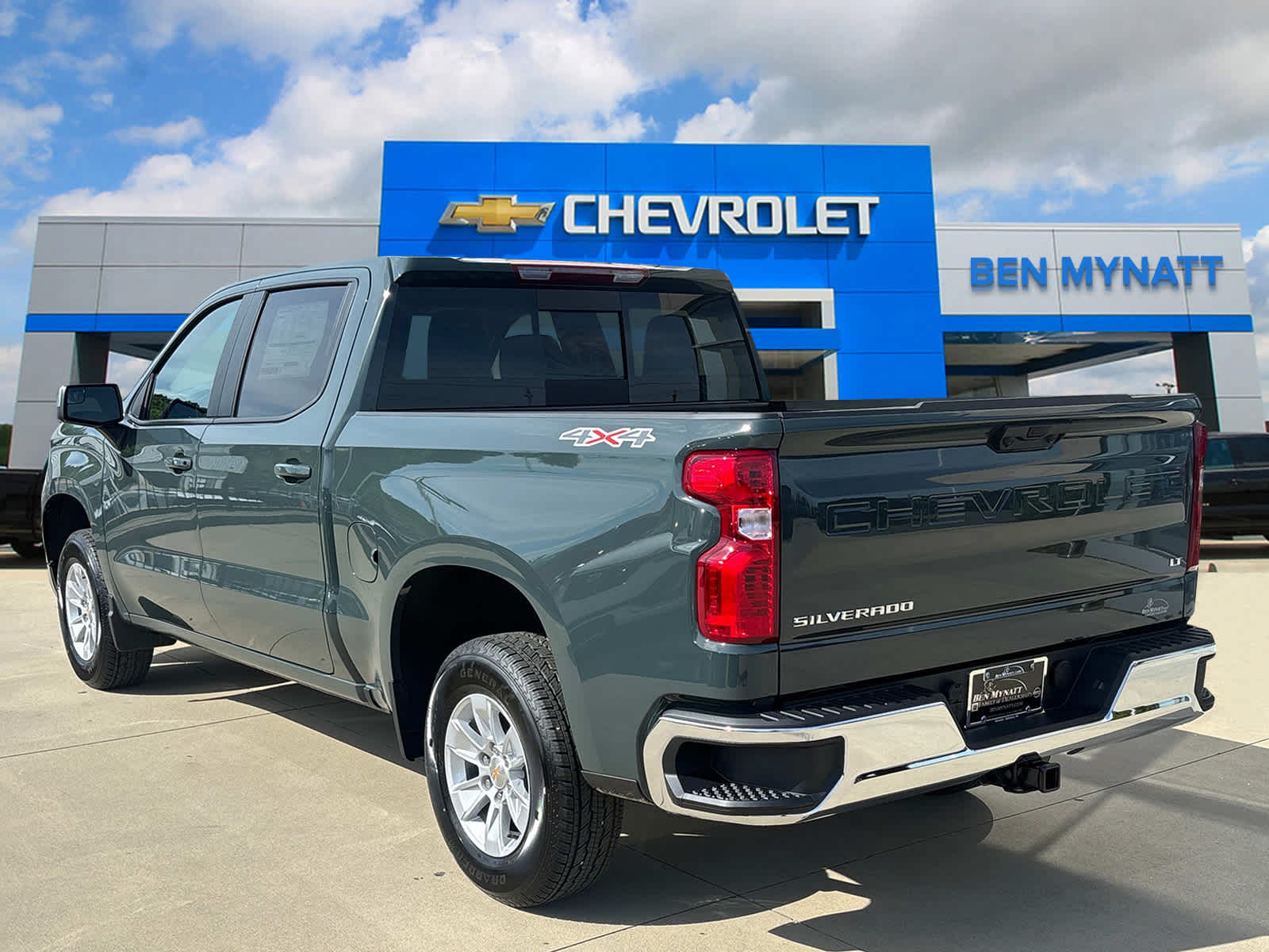 2025 Chevrolet Silverado 1500 LT