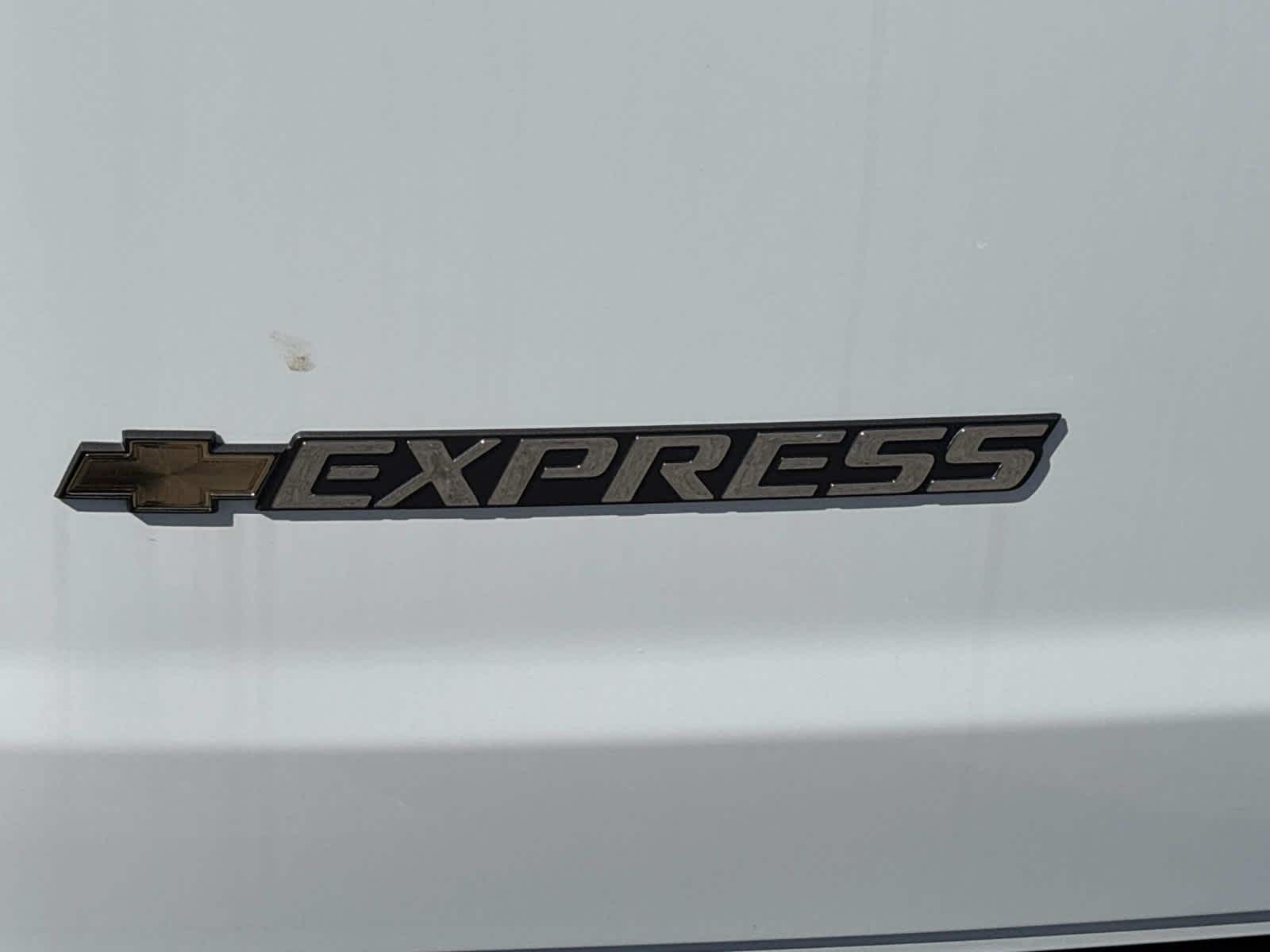 2026 Chevrolet Express Cargo WT