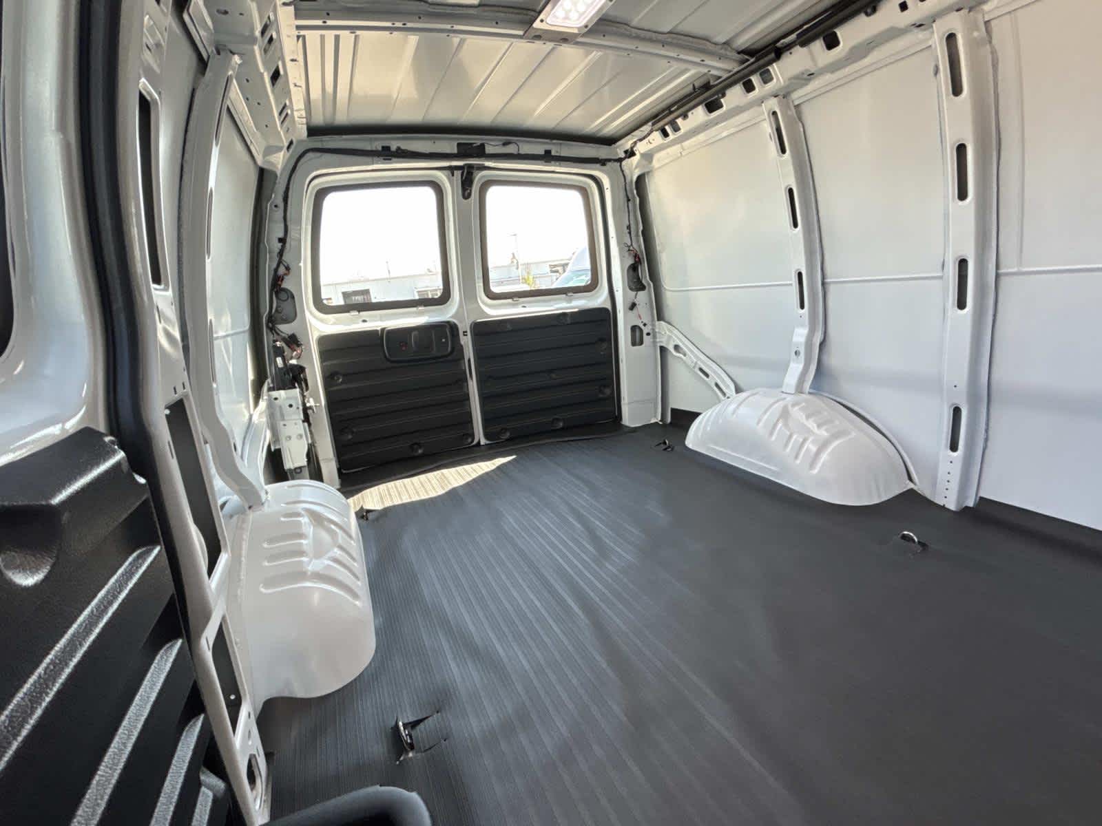 2026 Chevrolet Express Cargo WT