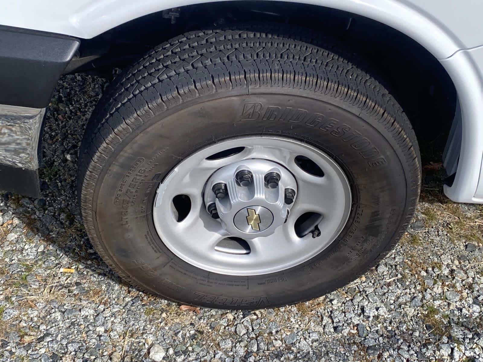 2025 Chevrolet Express Cargo 2500 WT