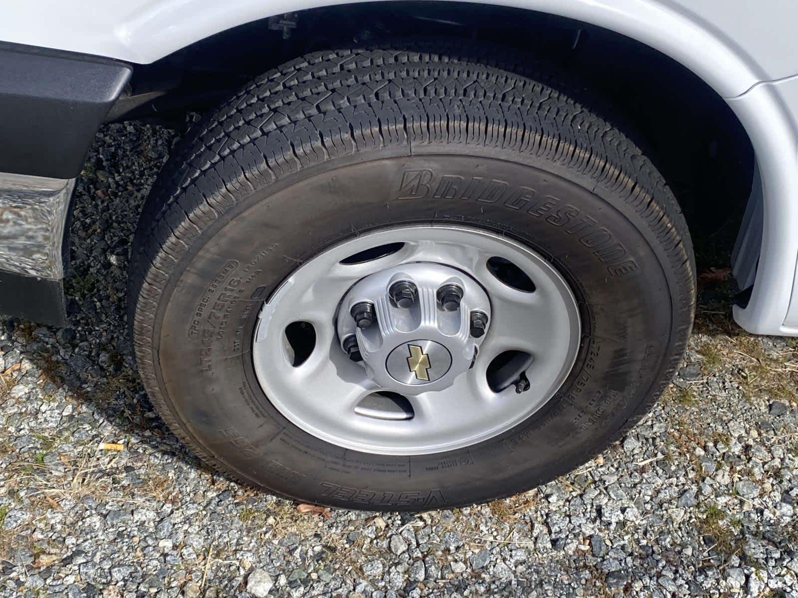 2025 Chevrolet Express Cargo 2500 WT