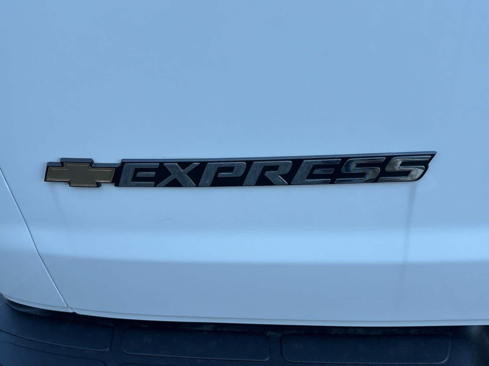 2025 Chevrolet Express Cargo 2500 WT
