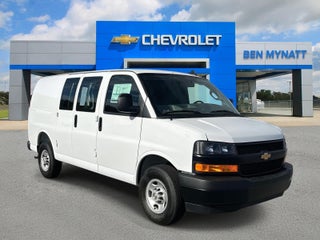 2025 Chevrolet Express Cargo WT