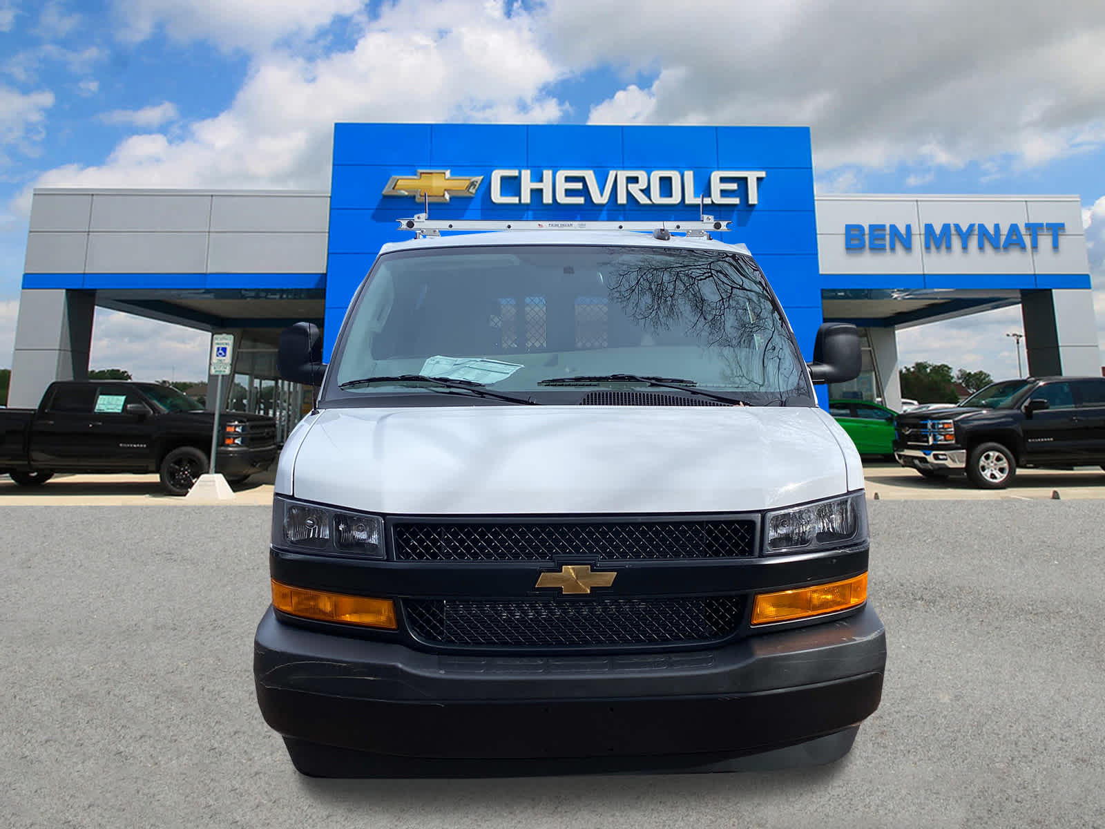 2024 Chevrolet Express Cargo 2500 WT