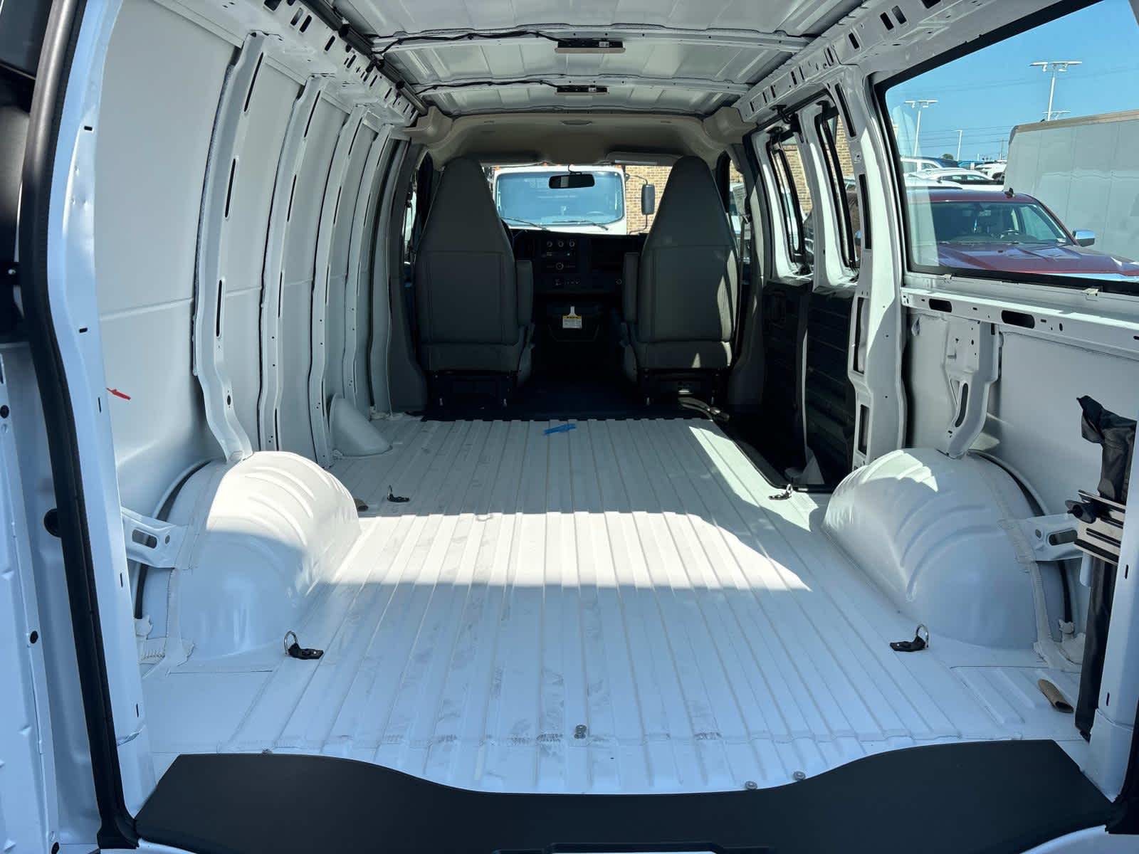 2025 Chevrolet Express Cargo 2500 WT