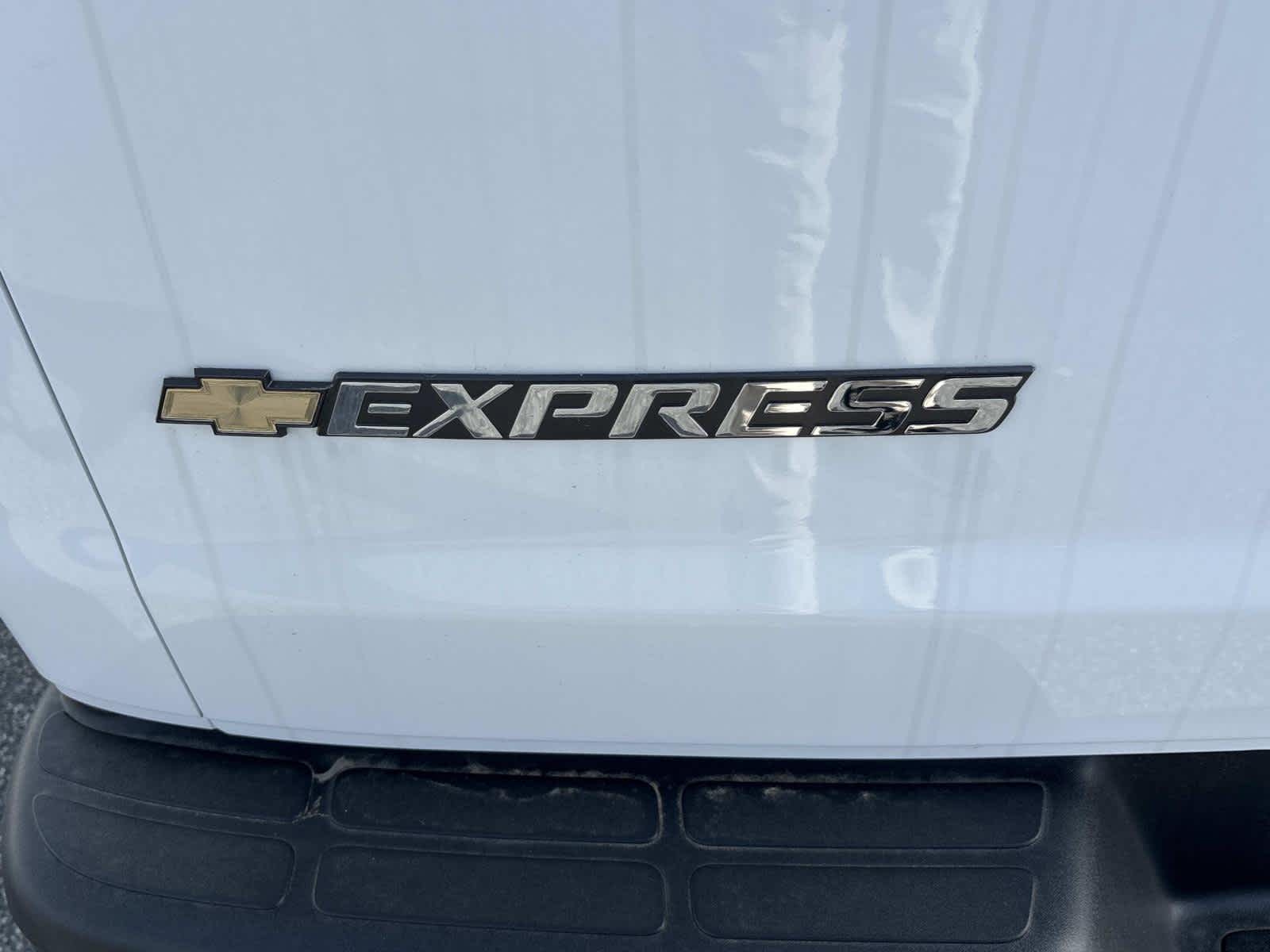 2025 Chevrolet Express Cargo 2500 WT