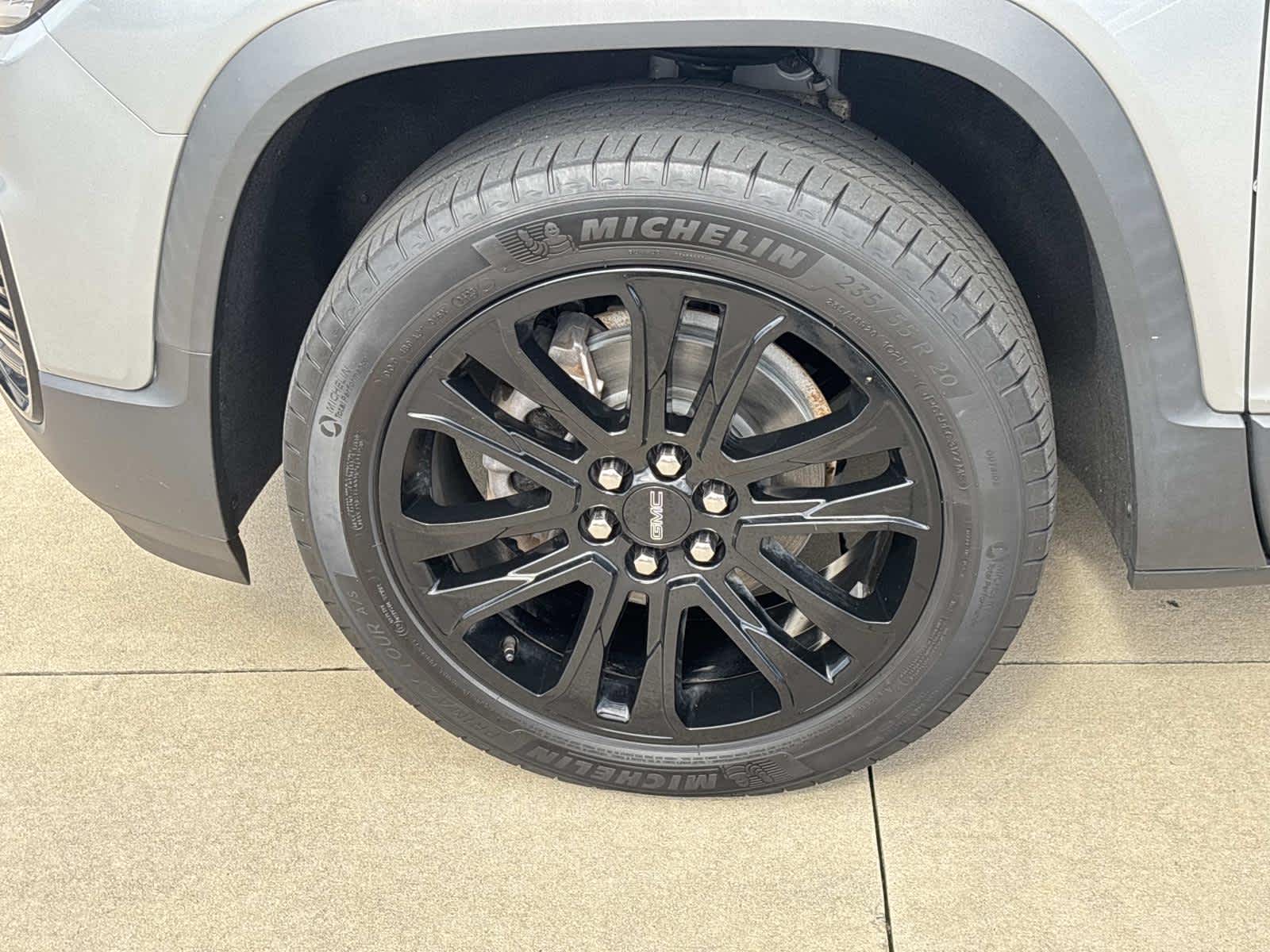 2023 GMC Acadia SLE
