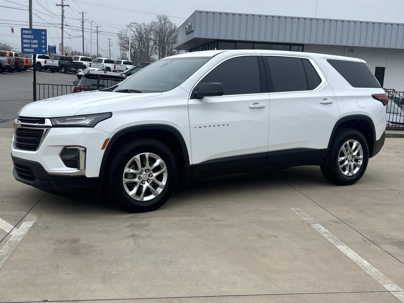 2023 Chevrolet Traverse LS