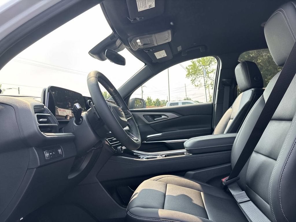2026 Chevrolet Traverse LT - Photo 25