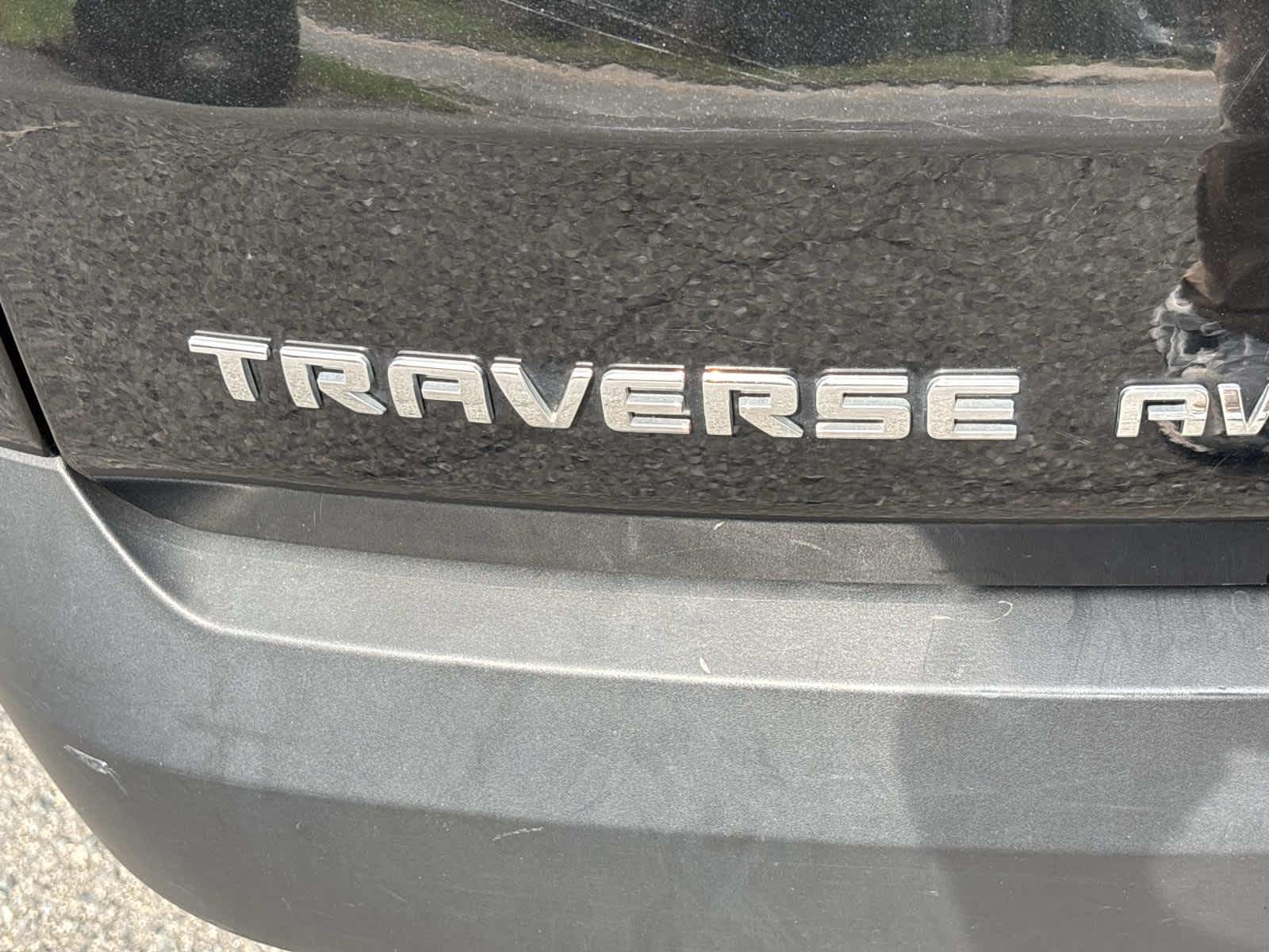 2023 Chevrolet Traverse LT Leather