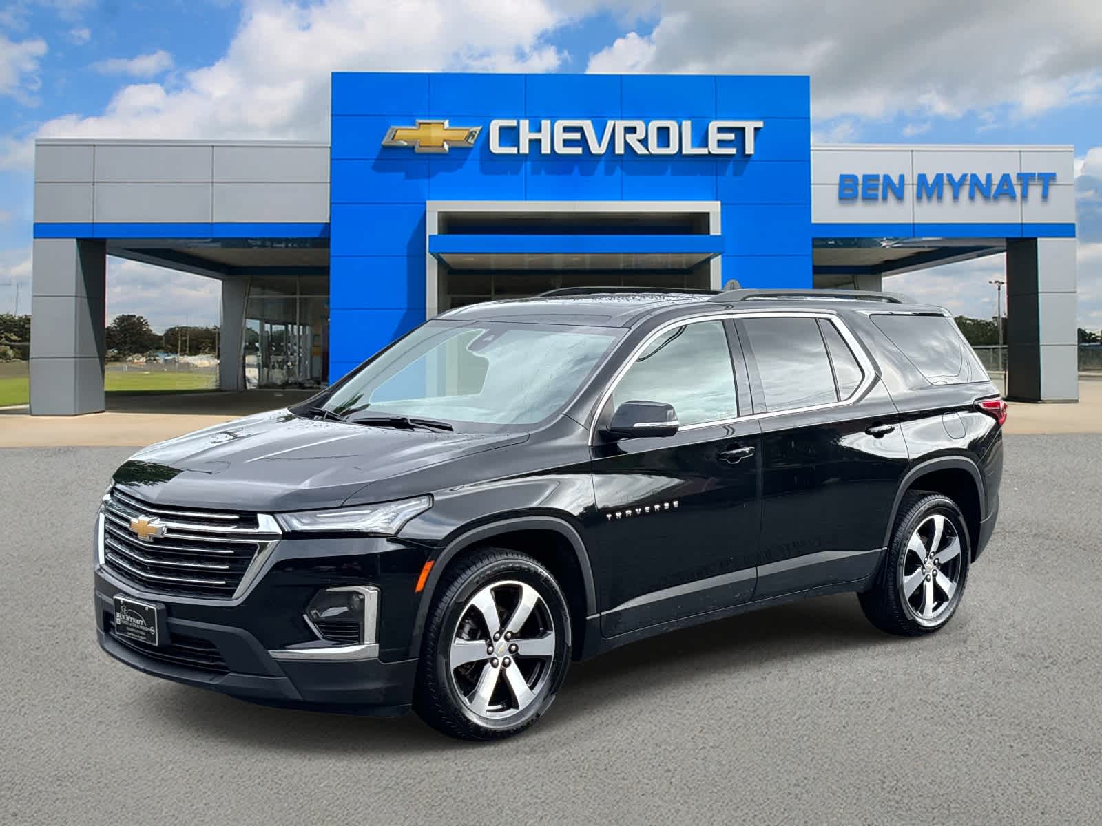 2023 Chevrolet Traverse LT Leather
