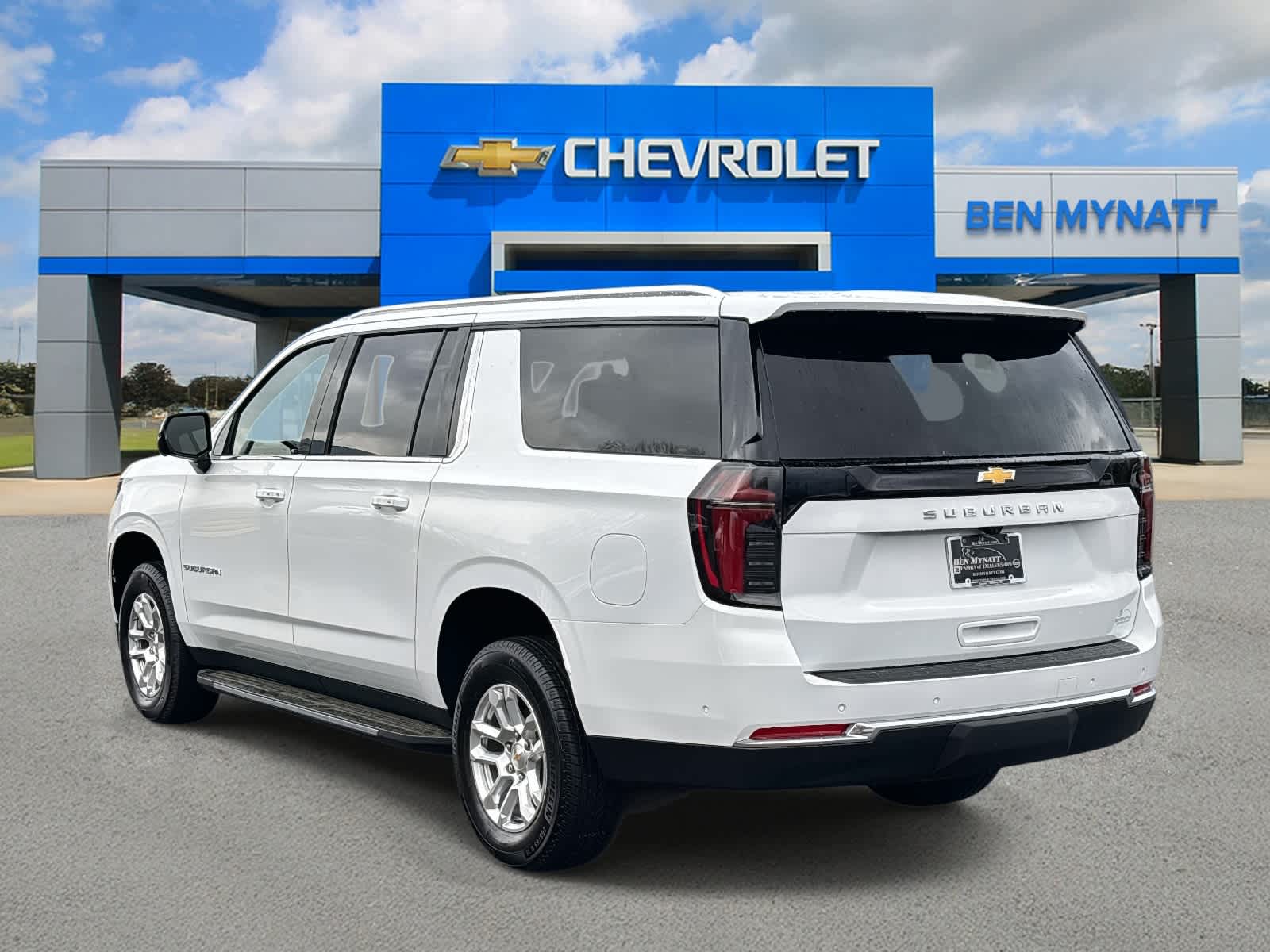 2026 Chevrolet Suburban LS