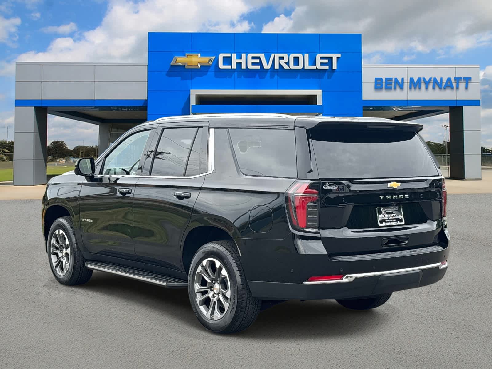 2026 Chevrolet Tahoe LS